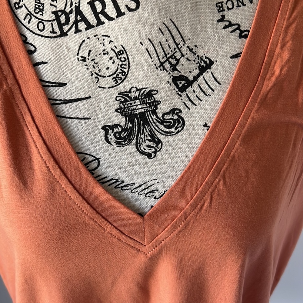 NWT Athleta Outbound V Neck Tee - Picture 7 of 10